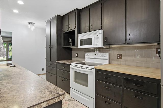 2319 Hillside Road, Altoona, WI 54720