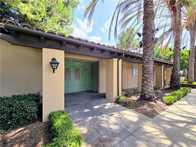 76 New Season, Irvine, CA 92602