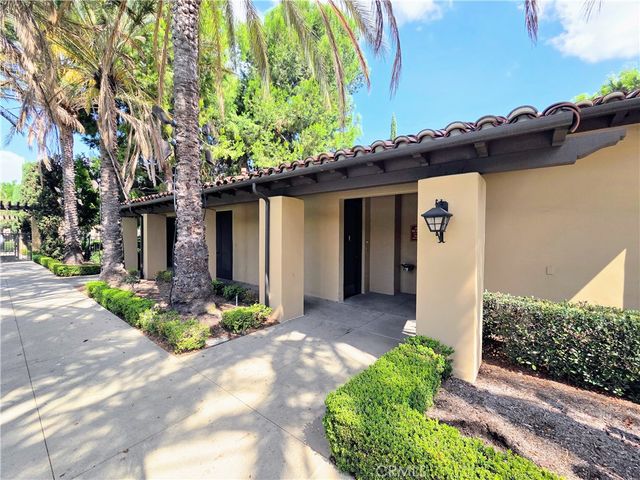76 New Season, Irvine, CA 92602