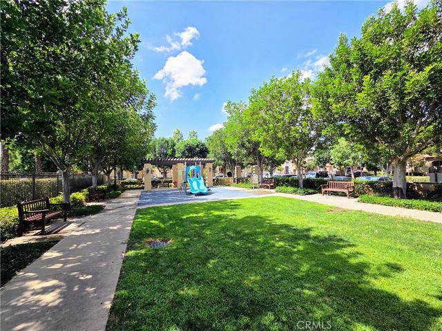 76 New Season, Irvine, CA 92602