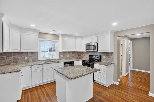 13297 N Clio Road, Vienna Twp, MI 49420