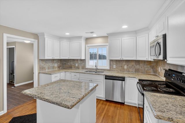 13297 N Clio Road, Vienna Twp, MI 49420