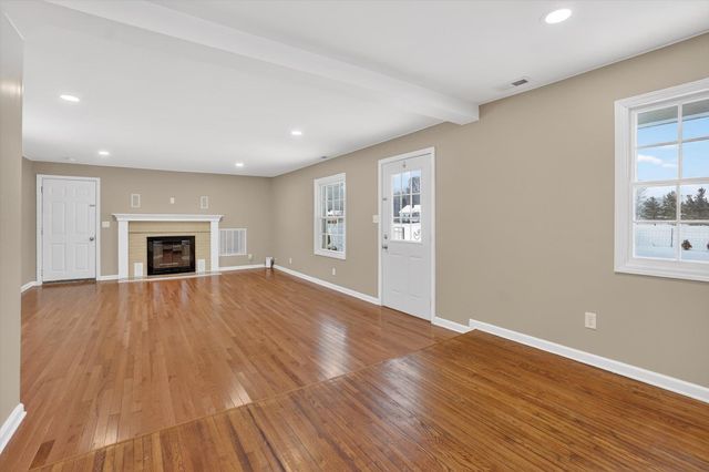 13297 N Clio Road, Vienna Twp, MI 49420