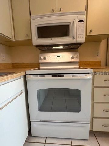 407 FELTHAM TRAIL B, Sun City Center, FL 33573