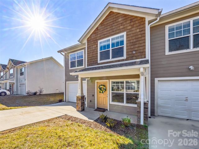 1214 Pauline Trail Drive, Arden, NC 28704