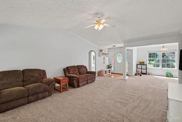 3476 Winter Holly Drive, Amelia, OH 45102
