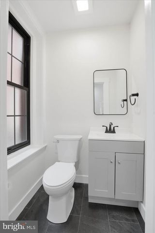 530 PARK AVE, Lancaster, PA 17602