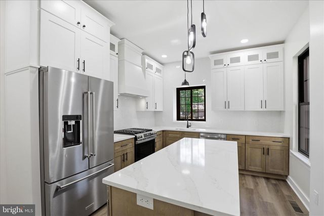 530 PARK AVE, Lancaster, PA 17602