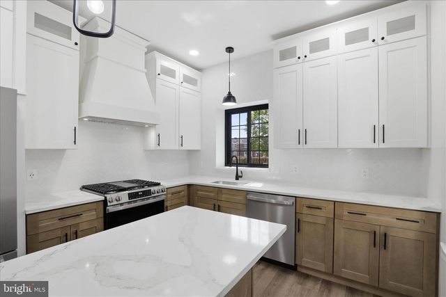 530 PARK AVE, Lancaster, PA 17602