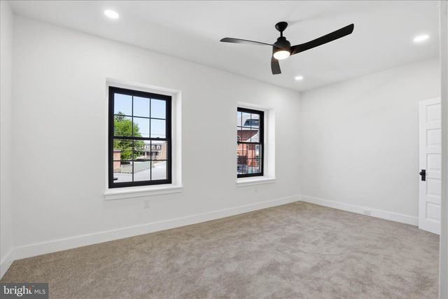 530 PARK AVE, Lancaster, PA 17602