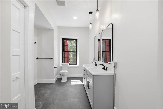 530 PARK AVE, Lancaster, PA 17602