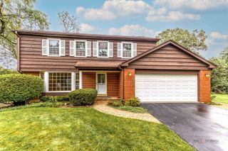 1495 NORTHWOODS Circle, Deerfield, IL 60015