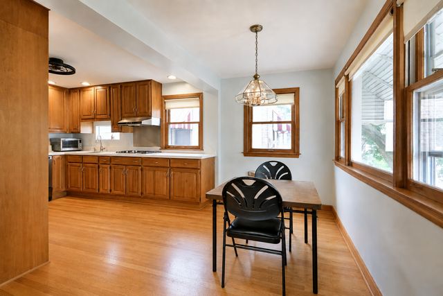 6227 N Naper Avenue, Chicago, IL 60631