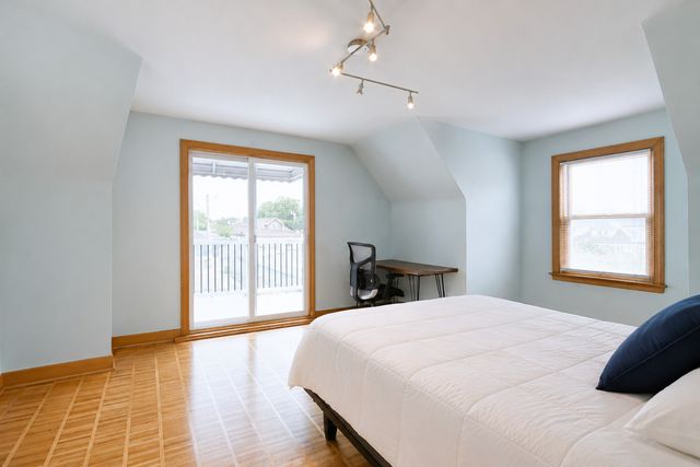 6227 N Naper Avenue, Chicago, IL 60631