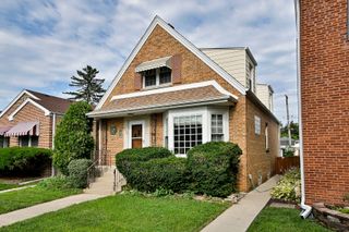 6227 N Naper Avenue, Chicago, IL 60631