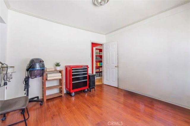 2920 Van Buren, Los Angeles, CA 90007