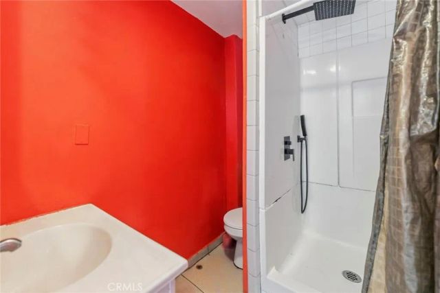 2920 Van Buren, Los Angeles, CA 90007