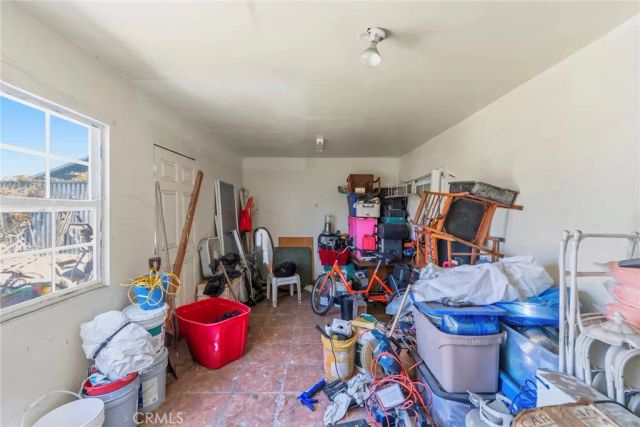 2920 Van Buren, Los Angeles, CA 90007