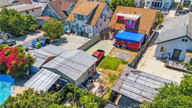 2920 Van Buren, Los Angeles, CA 90007