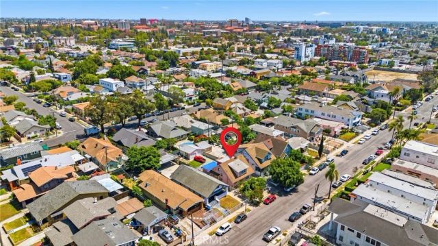 2920 Van Buren, Los Angeles, CA 90007