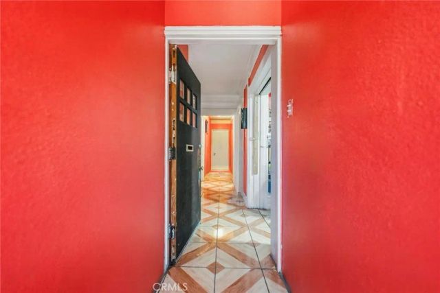 2920 Van Buren, Los Angeles, CA 90007