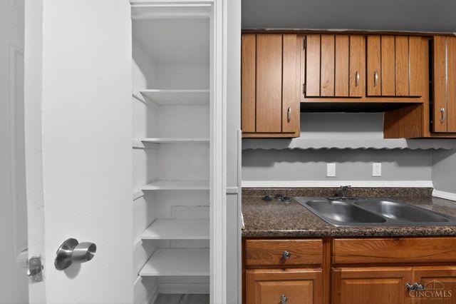 1947 W North Bend Road, Cincinnati, OH 45224