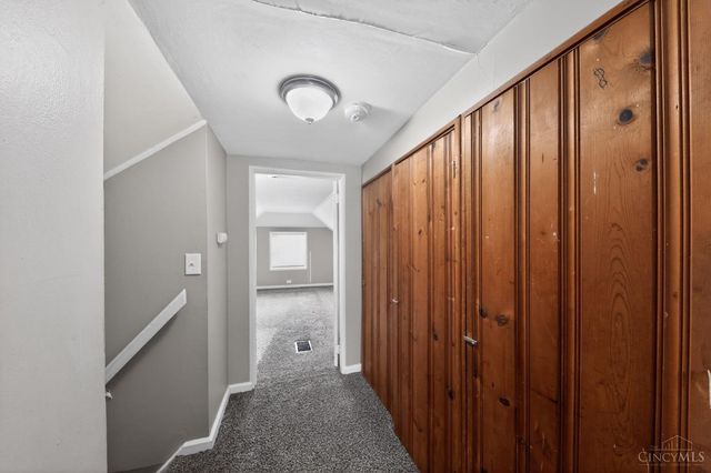 1947 W North Bend Road, Cincinnati, OH 45224