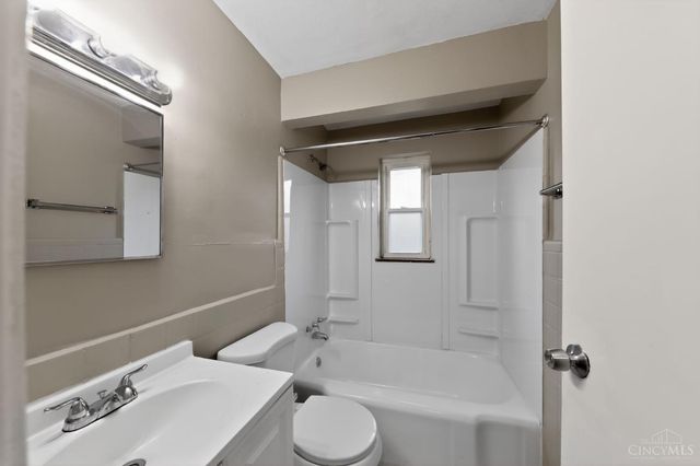 1947 W North Bend Road, Cincinnati, OH 45224