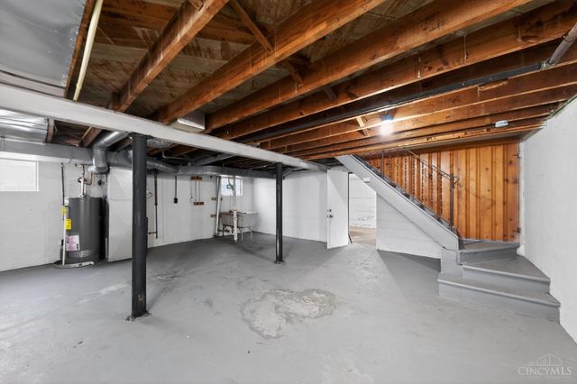 1947 W North Bend Road, Cincinnati, OH 45224