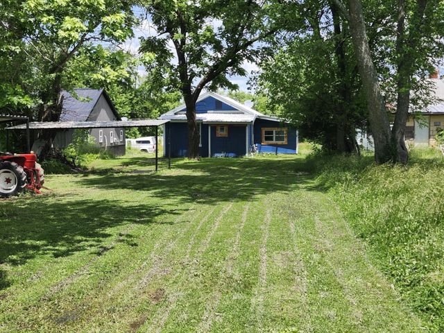 626 W North Street, Mountain Grove, MO 65711