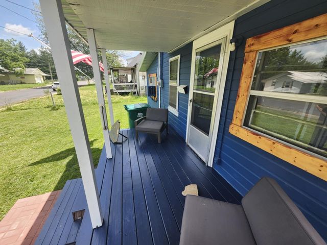 626 W North Street, Mountain Grove, MO 65711