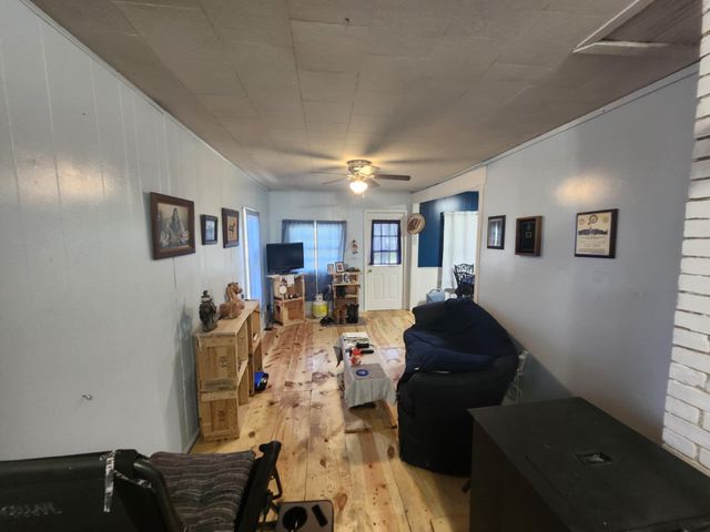 626 W North Street, Mountain Grove, MO 65711