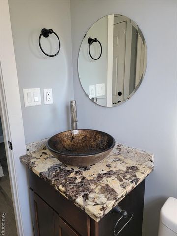 9333 Katherine Street, Taylor, MI 48180