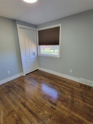 9333 Katherine Street, Taylor, MI 48180