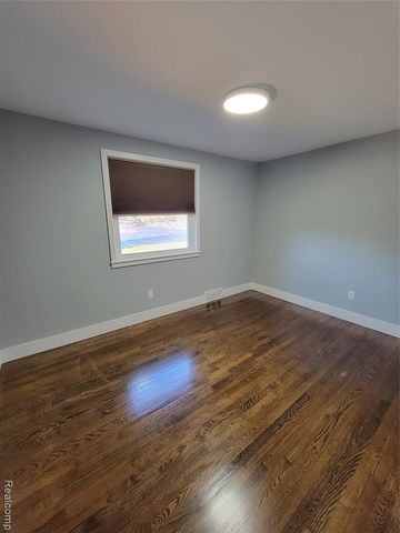 9333 Katherine Street, Taylor, MI 48180