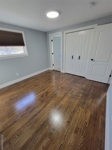 9333 Katherine Street, Taylor, MI 48180