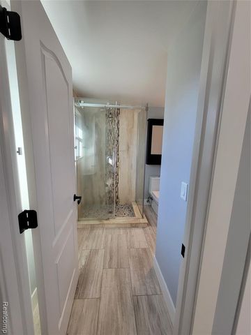 9333 Katherine Street, Taylor, MI 48180