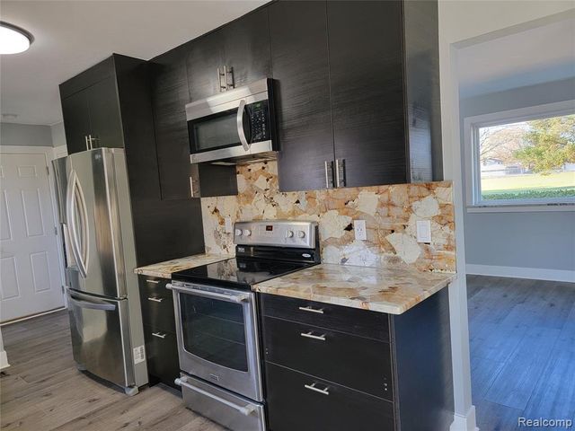 9333 Katherine Street, Taylor, MI 48180