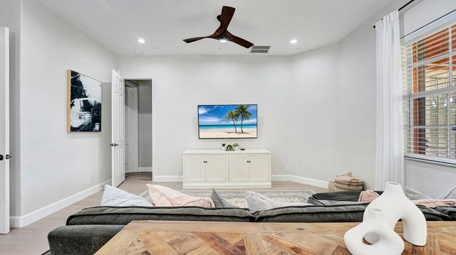 10641 Willow Oak Court, Wellington, FL 33414