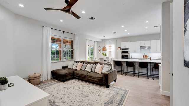 10641 Willow Oak Court, Wellington, FL 33414