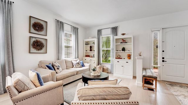 10641 Willow Oak Court, Wellington, FL 33414