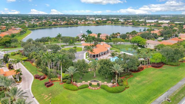 10641 Willow Oak Court, Wellington, FL 33414