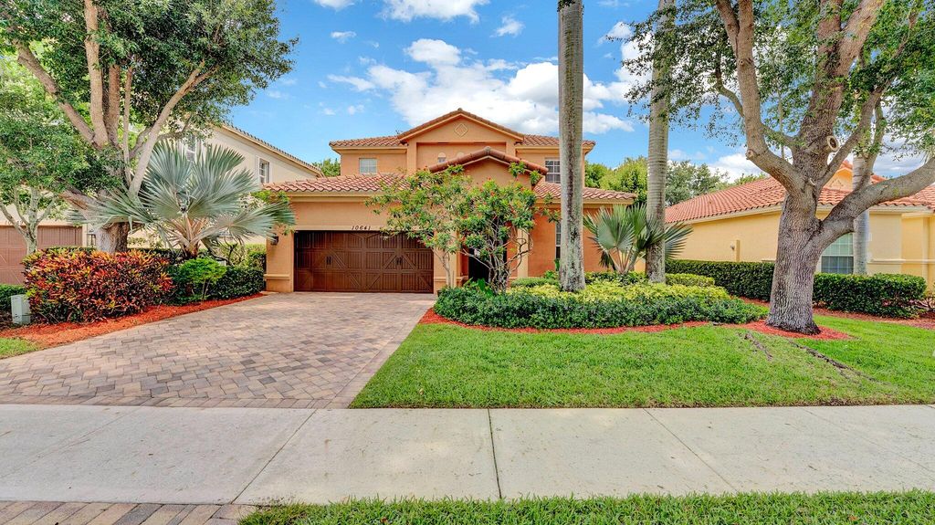 10641 Willow Oak Court, Wellington, FL 33414