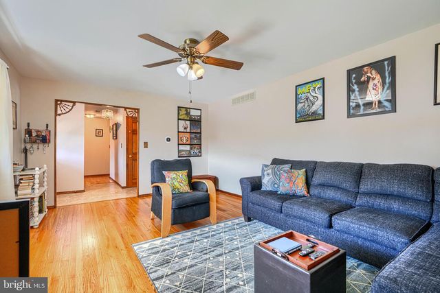 280 MACKINTOSH DR, Glen Burnie, MD 21061