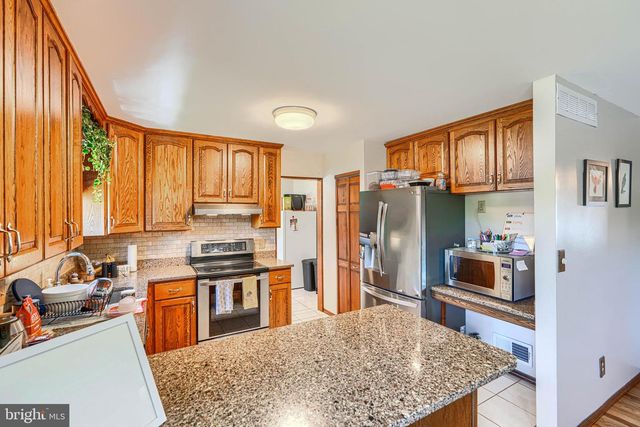 280 MACKINTOSH DR, Glen Burnie, MD 21061