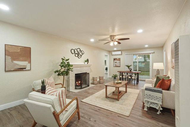 1414 W Walnut St, Stockton, CA 95203