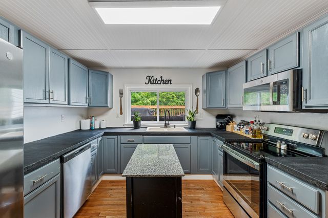 901 Right Fork Buffalo Creek Road, Huntington, WV 25704