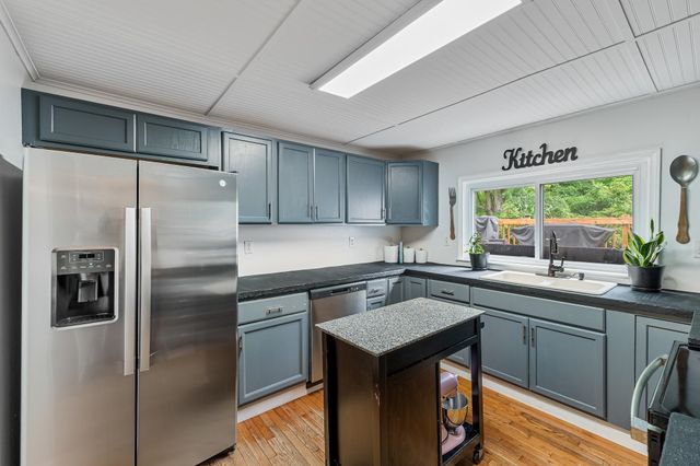 901 Right Fork Buffalo Creek Road, Huntington, WV 25704