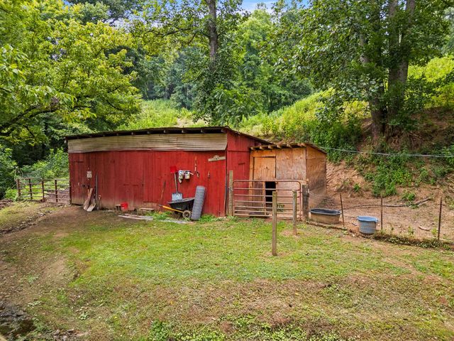 901 Right Fork Buffalo Creek Road, Huntington, WV 25704