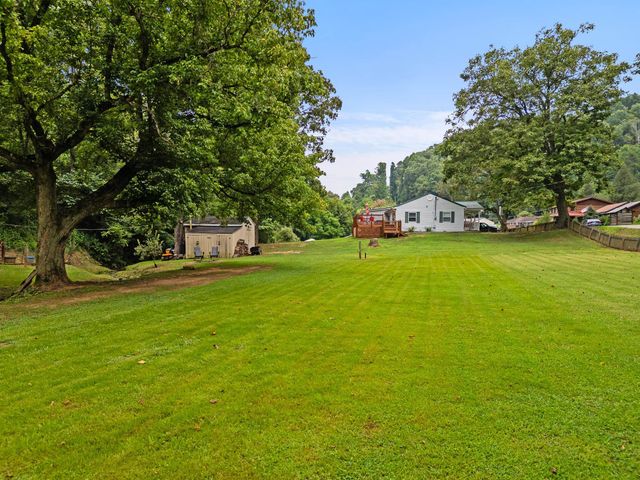 901 Right Fork Buffalo Creek Road, Huntington, WV 25704